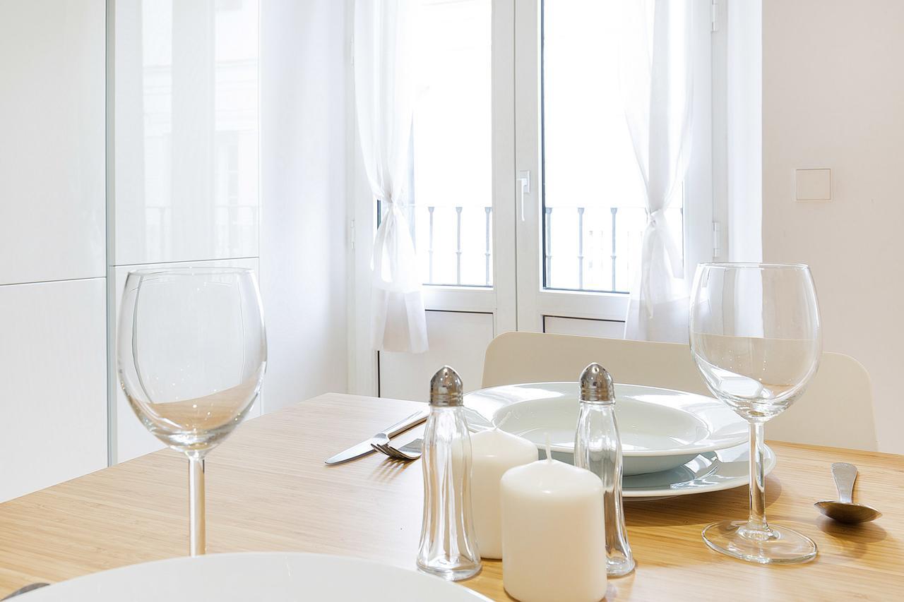 Apartamentos San Lorenzo 26 Madrid Eksteriør bilde